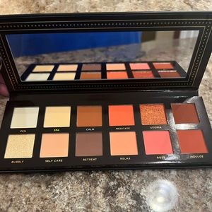 Eyeshadow Palette
